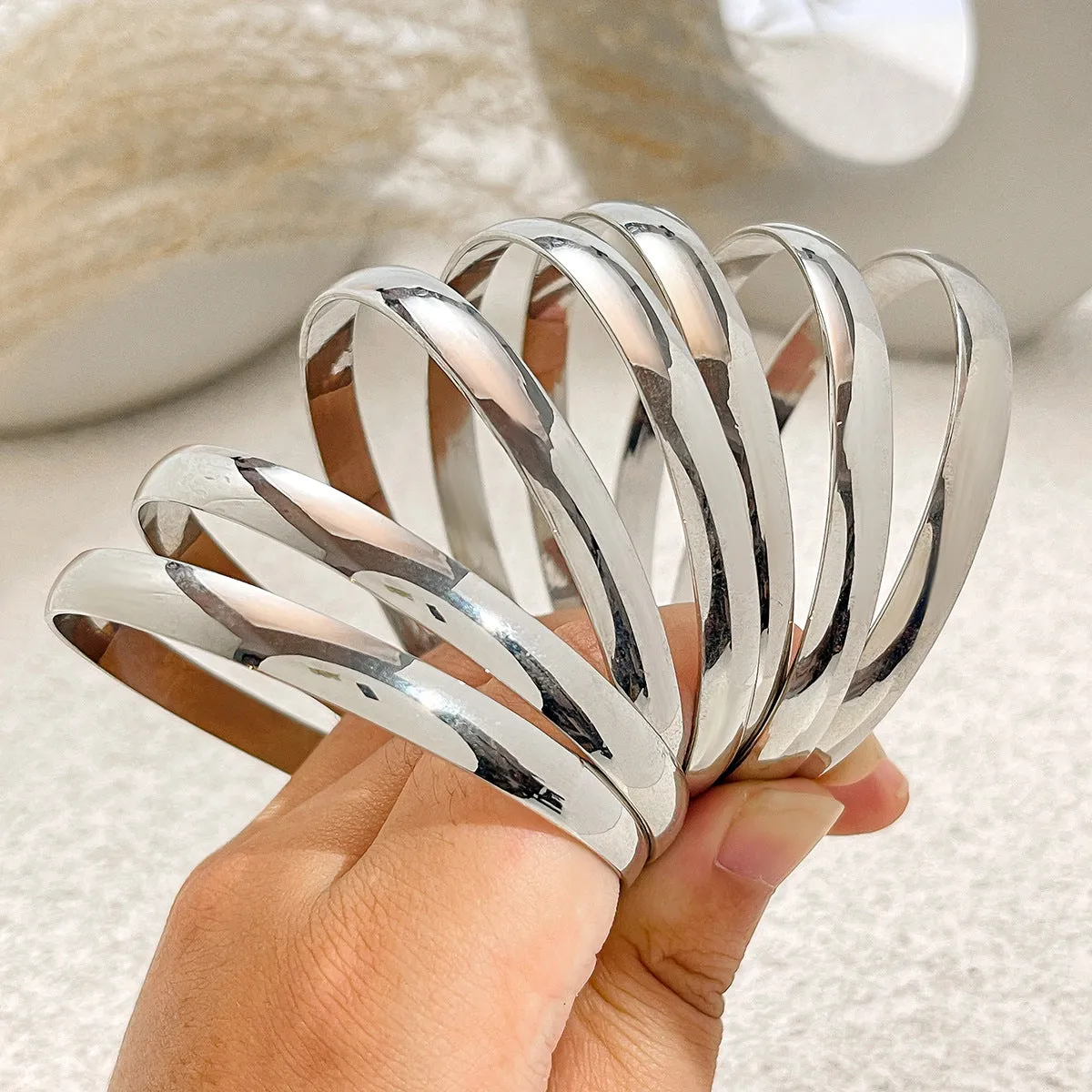 Wholesale Retro Niche Glow Bracelet suit Exaggerated Snakeskin Thread Hand Jewelry