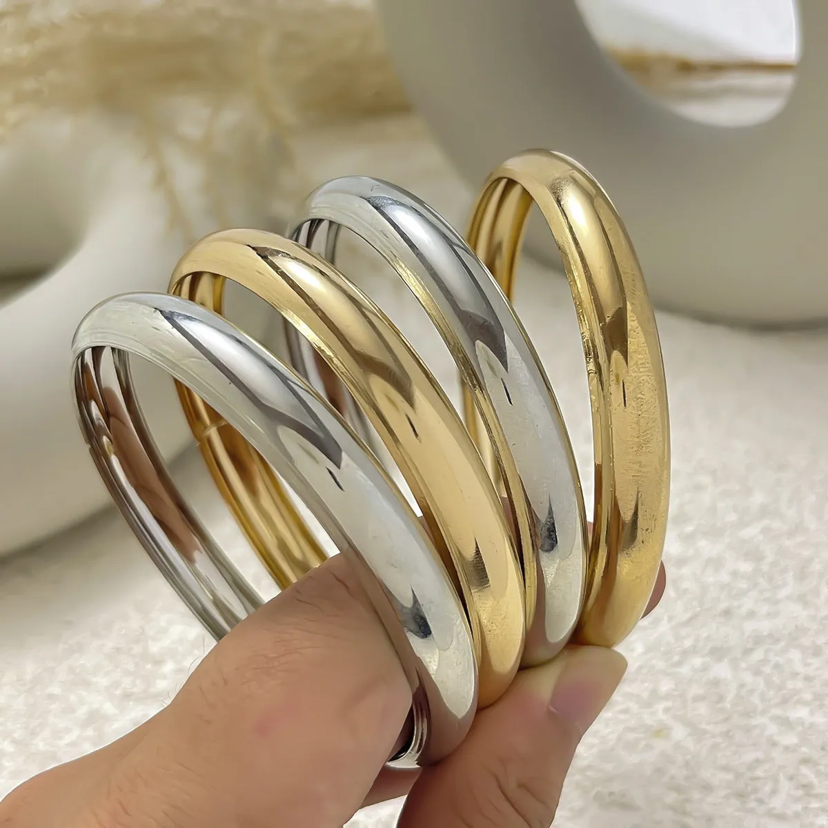 Wholesale Retro Niche Glow Bracelet suit Exaggerated Snakeskin Thread Hand Jewelry