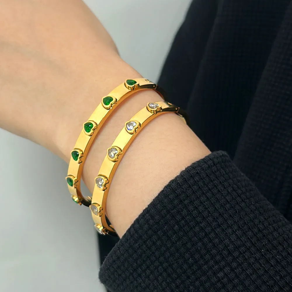 Wholesale Retro Stainless Steel 18K Gold -inlaid Peach Heart Dale Caps Bracelet