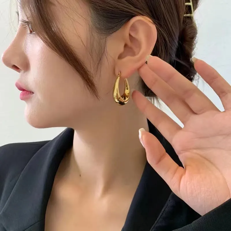 Wholesale Retro Water Drop Polished Earrings