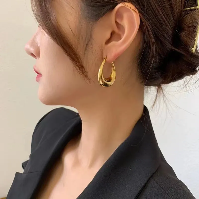 Wholesale Retro Water Drop Polished Earrings