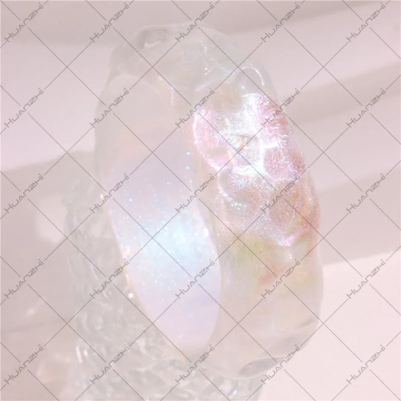 Wholesale Round Colorful Glitter Acrylic Bracelet Casual Round Mermaid Resin Bracelet