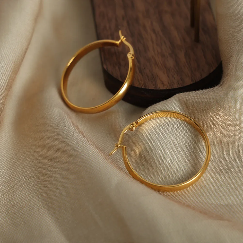 Wholesale Round Titanium Steel Gold-plated Earrings and Earrings