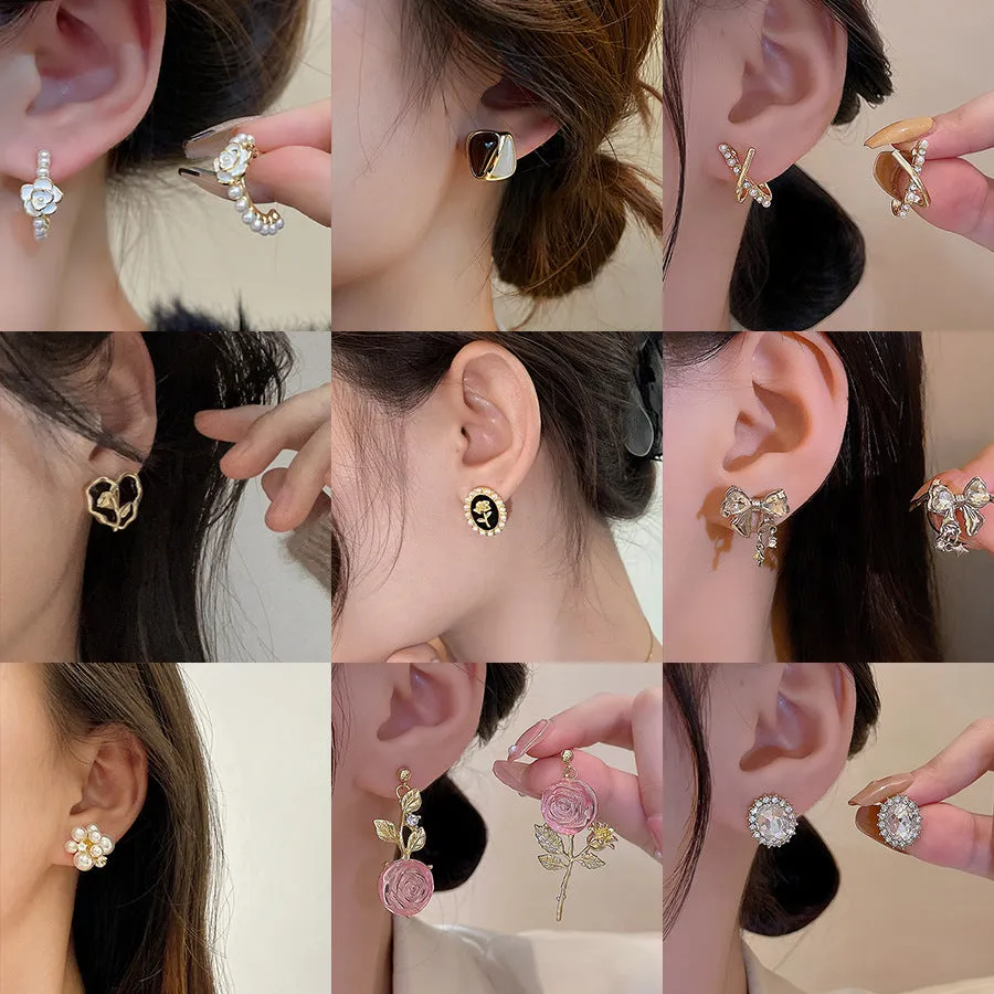 Wholesale S925 Silver Needle Vintage Pearl Stud Earrings