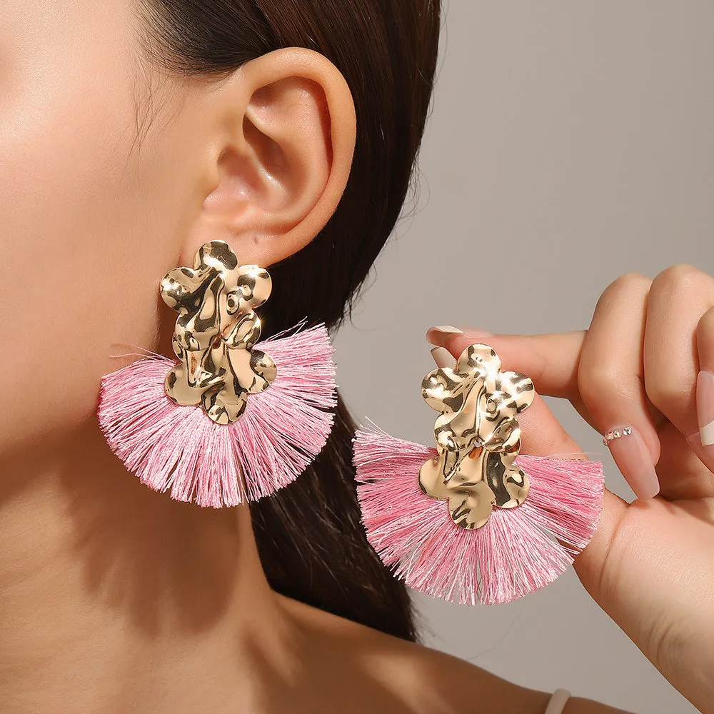 Wholesale Scalloped Tassel Vintage Alloy Flower Exaggerated Earrings