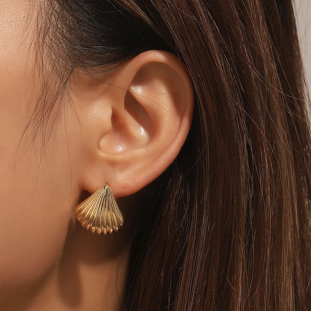 Wholesale Shell Alloy Earrings