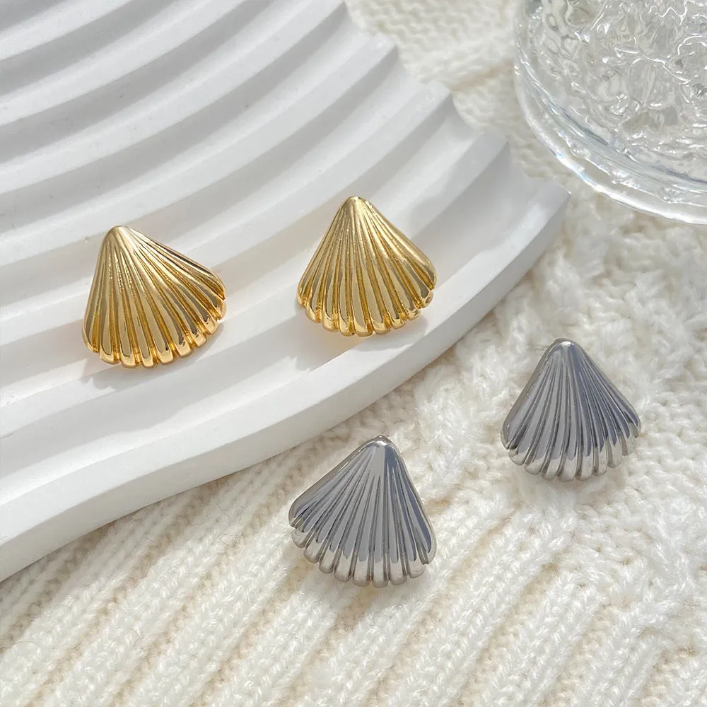 Wholesale Shell Alloy Earrings