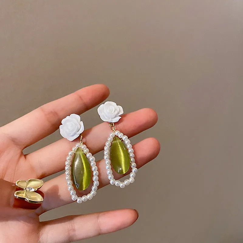 Wholesale Silver Needle Diamond Crystal Pearl Alloy Earrings