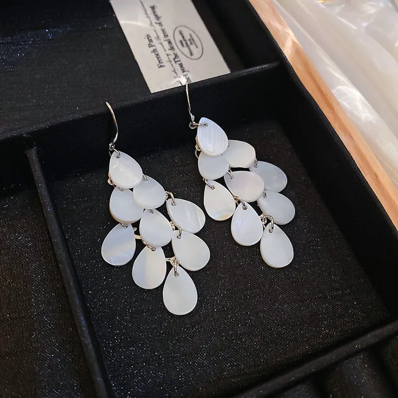 Wholesale Silver Needle Fashion White Flower Shell Pearl Earrings