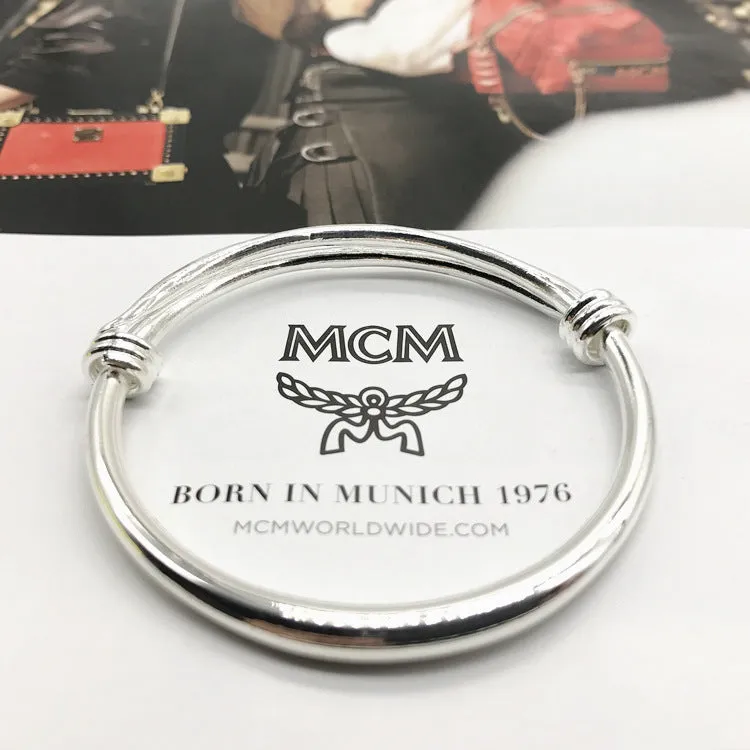 Wholesale  silver simple fashion smooth versatile push-pull bracelet accessories