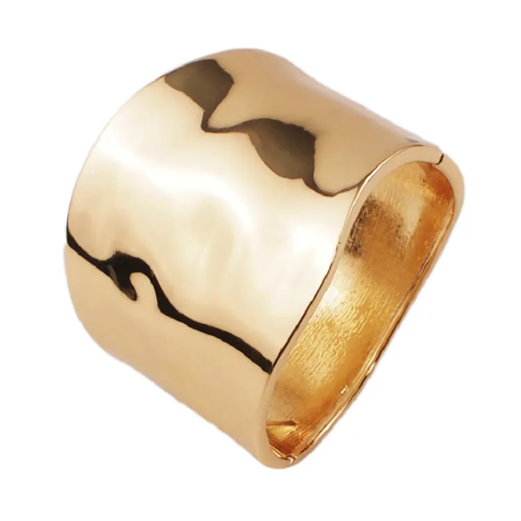 Wholesale Simple Exaggerated Wide Edge Gold Brushed Spring Buckle Female Bracelet