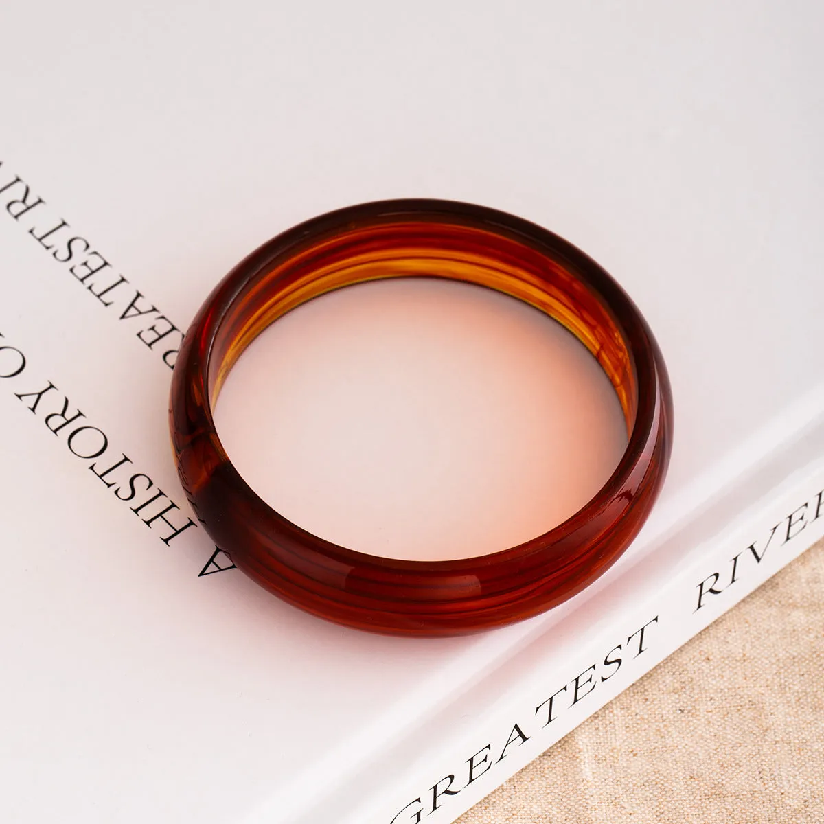 Wholesale Smudge Acrylic Round Bracelet