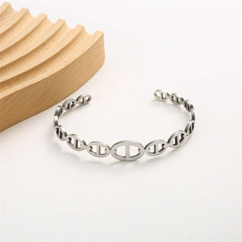 Wholesale Snake-shaped Titanium Steel Bracelet Personalized Opening Bracelet OLY Exclusive