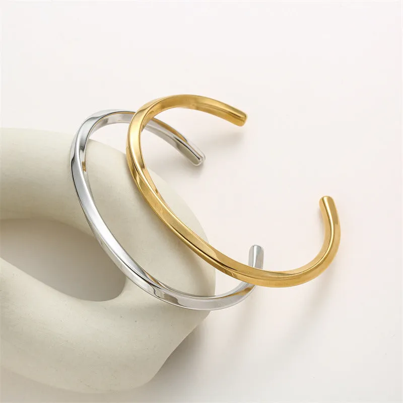 Wholesale Snake-shaped Titanium Steel Bracelet Personalized Opening Bracelet OLY Exclusive