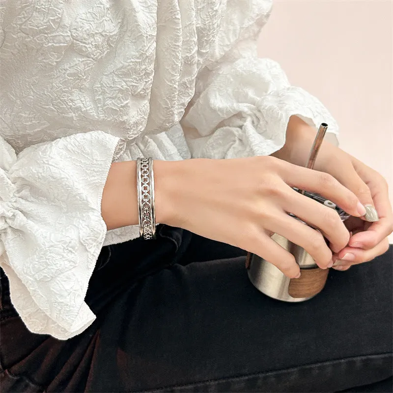 Wholesale Snake-shaped Titanium Steel Bracelet Personalized Opening Bracelet OLY Exclusive
