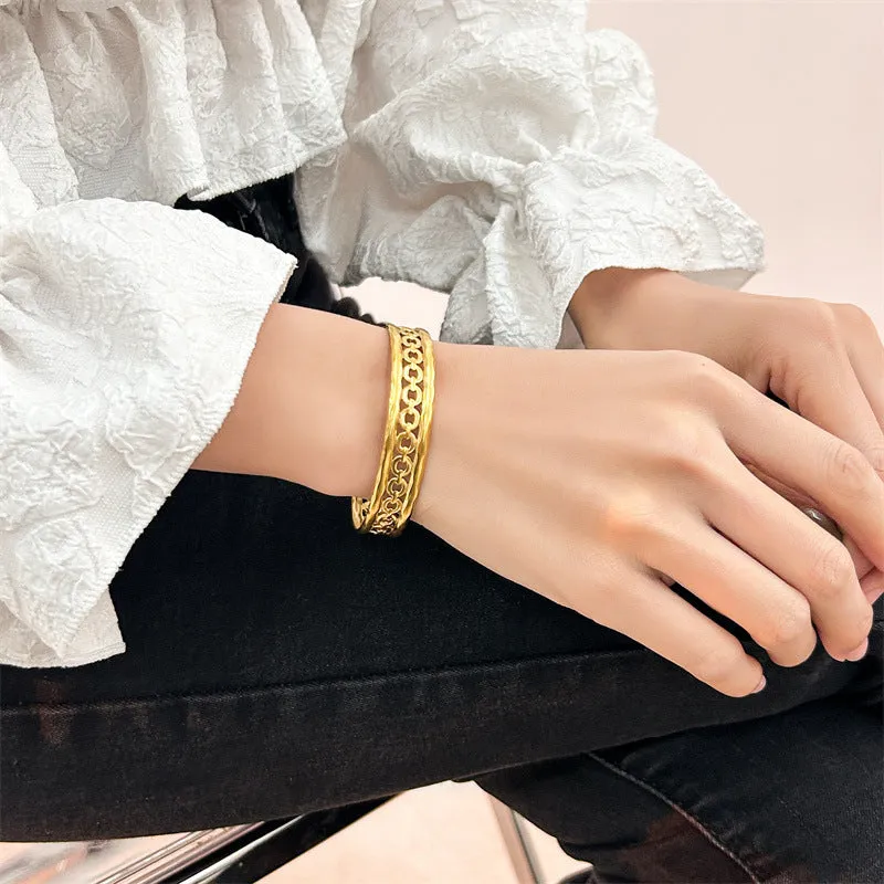 Wholesale Snake-shaped Titanium Steel Bracelet Personalized Opening Bracelet OLY Exclusive