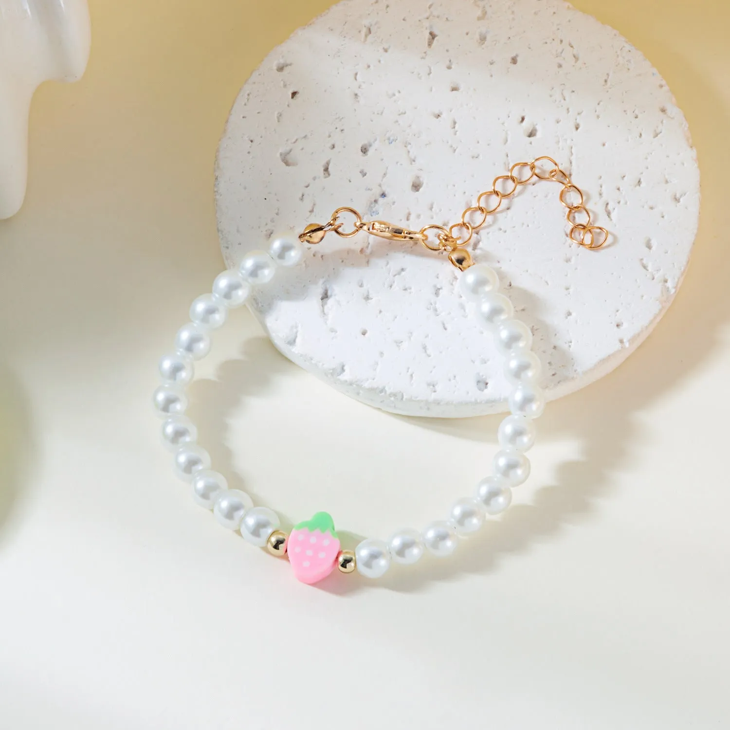 Wholesale Strawberry necklace simple summer small fresh soft ceramic rice pearl necklace female