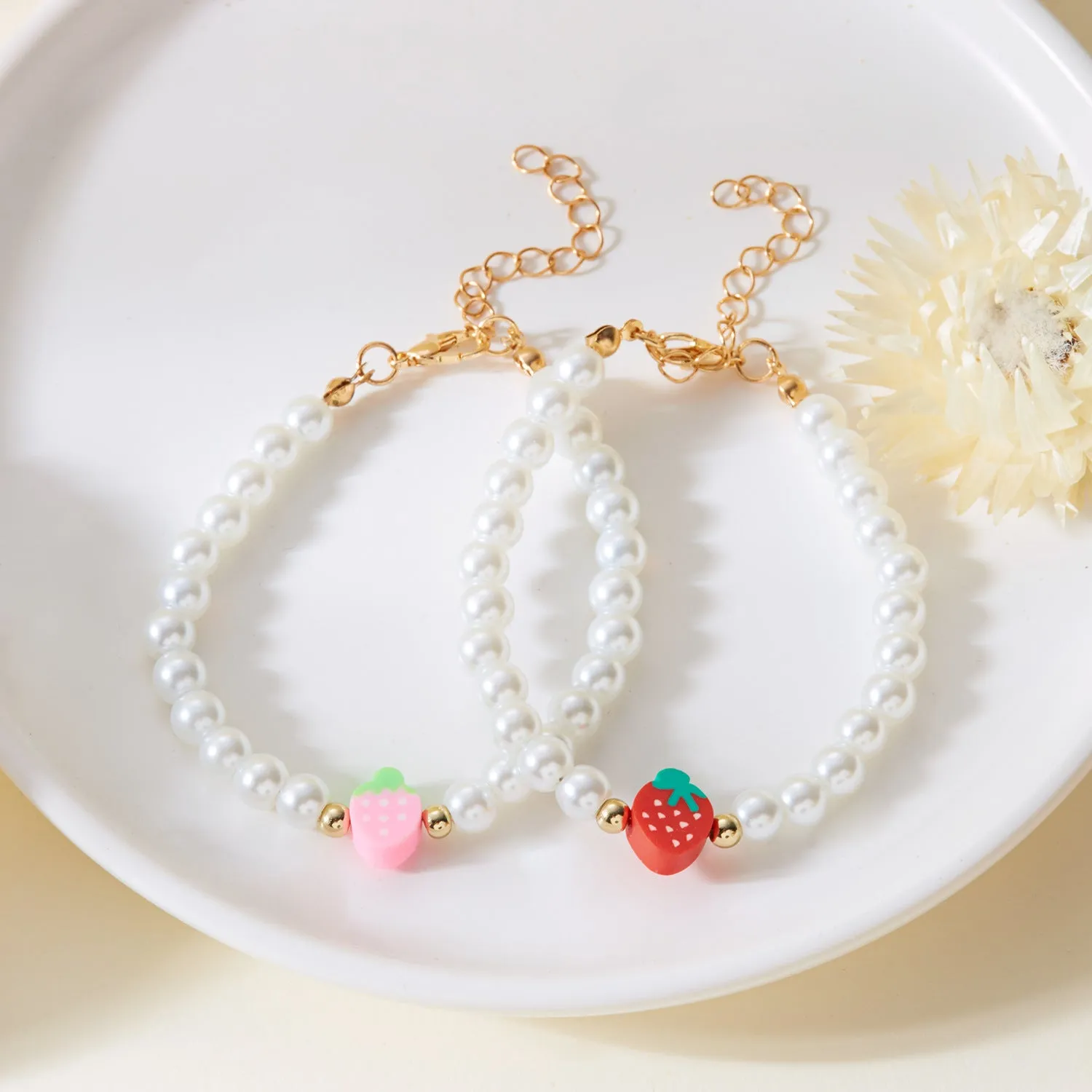 Wholesale Strawberry necklace simple summer small fresh soft ceramic rice pearl necklace female