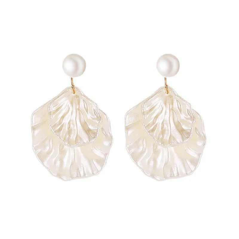 Wholesale Sweet Pearl Shell Earrings