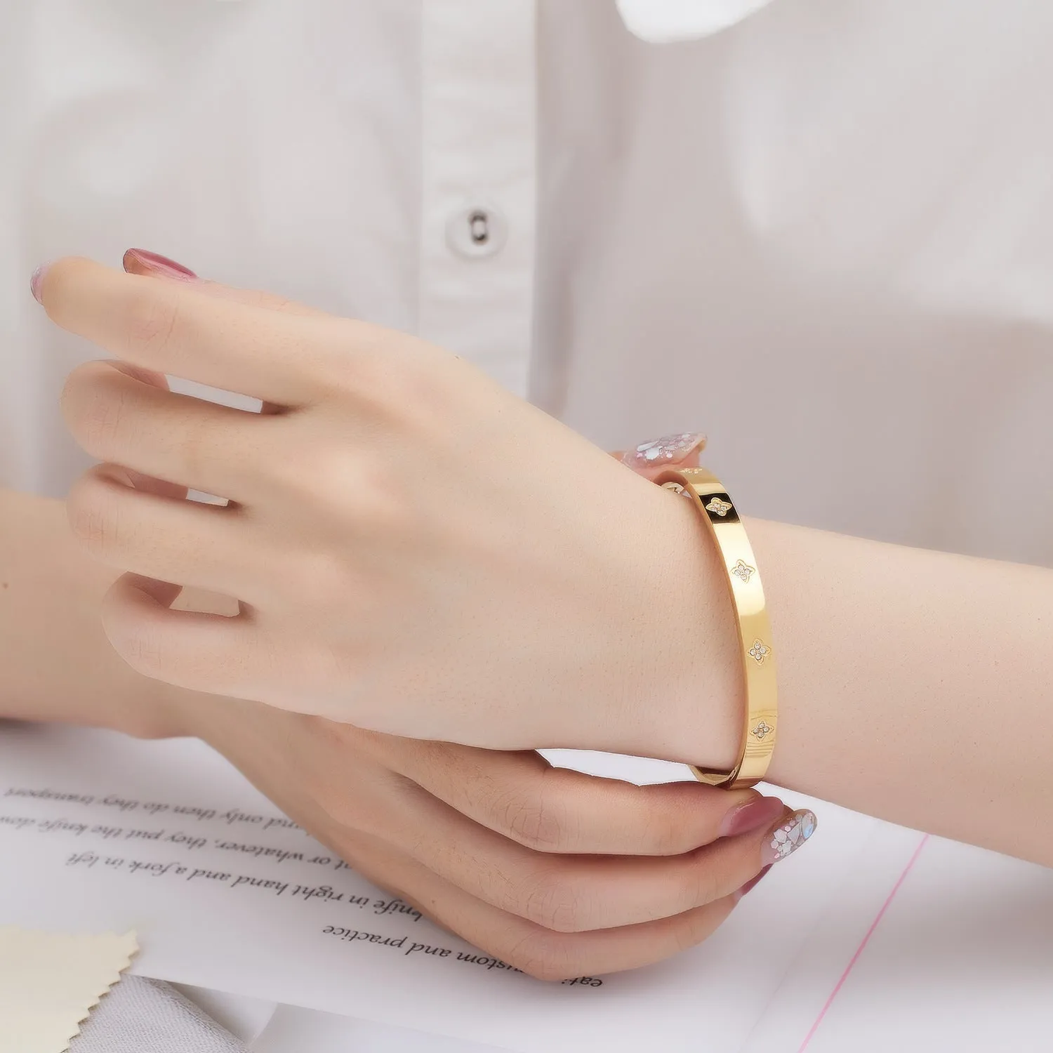 Wholesale Titanium Steel Electroplated 18K Gold Rose Gold Zircon Bracelet