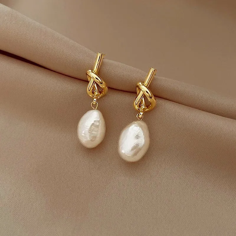 Wholesale Vintage Baroque Pearl Earrings