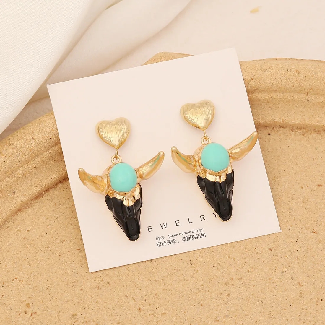 Wholesale Vintage Bull Head Temperament Stainless Steel Earrings