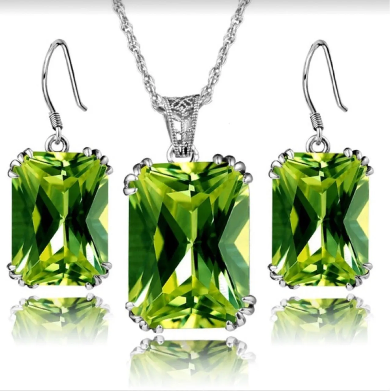Wholesale Vintage Crystal Alloy Earrings Jewelry Set