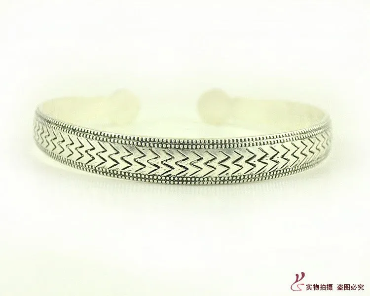 Wholesale Vintage elephant carved open women's dragon and phoenix bracelet ethnic style Tibetan silver bracelet Miao silver bracelet