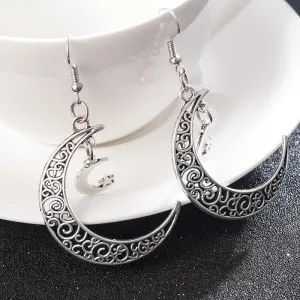 Wholesale Vintage Hollow Crescent Earrings