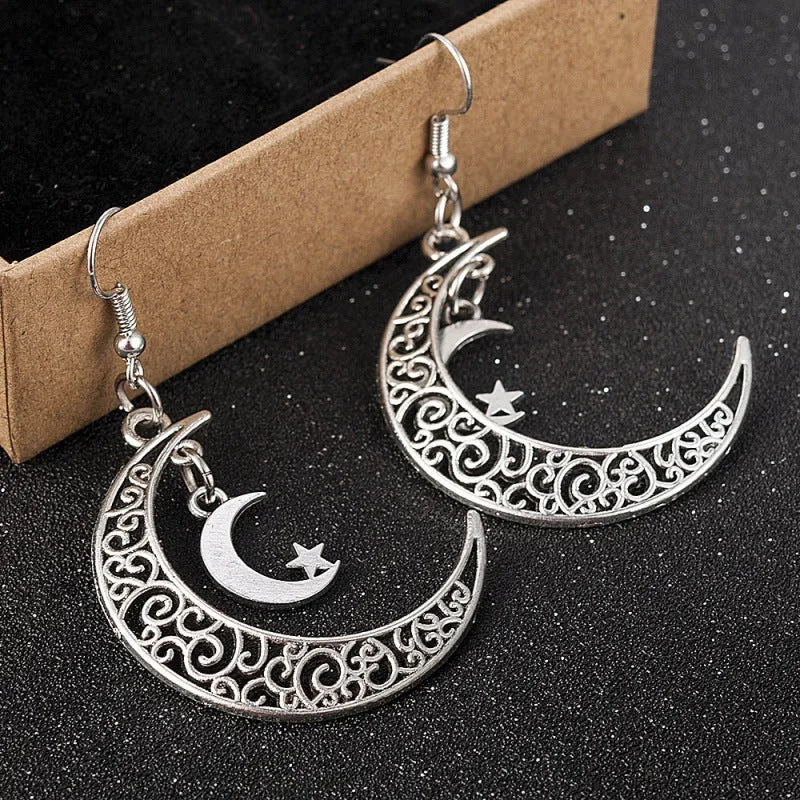 Wholesale Vintage Hollow Crescent Earrings