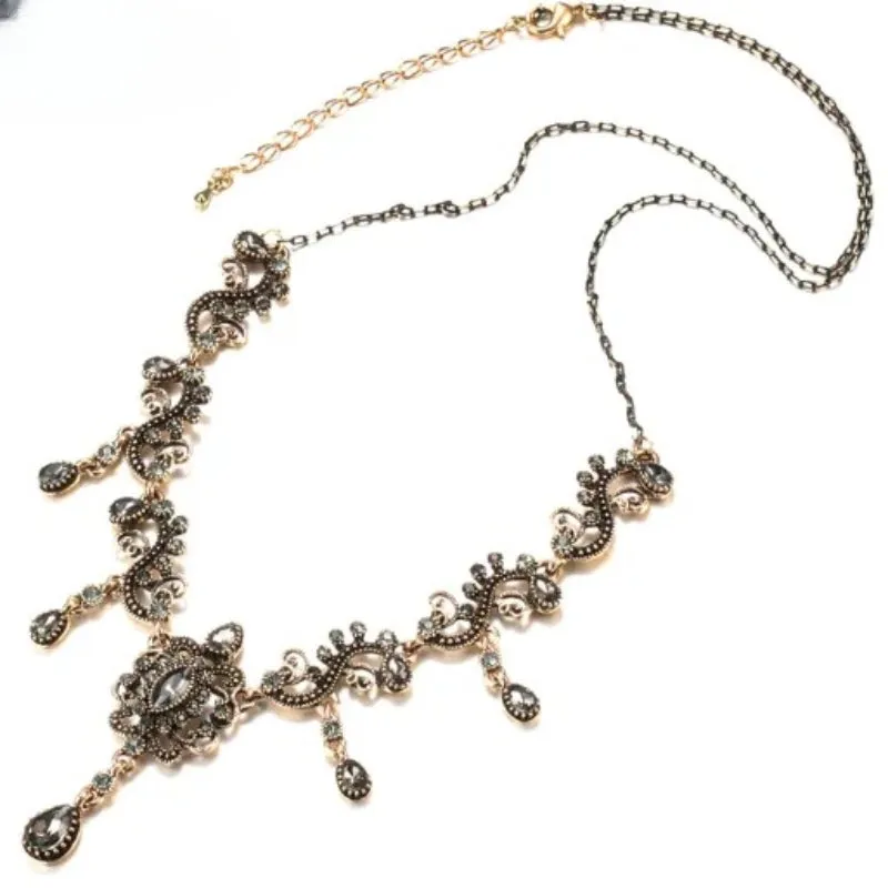 Wholesale Vintage Inlaid Zircon Alloy Bracelet Set