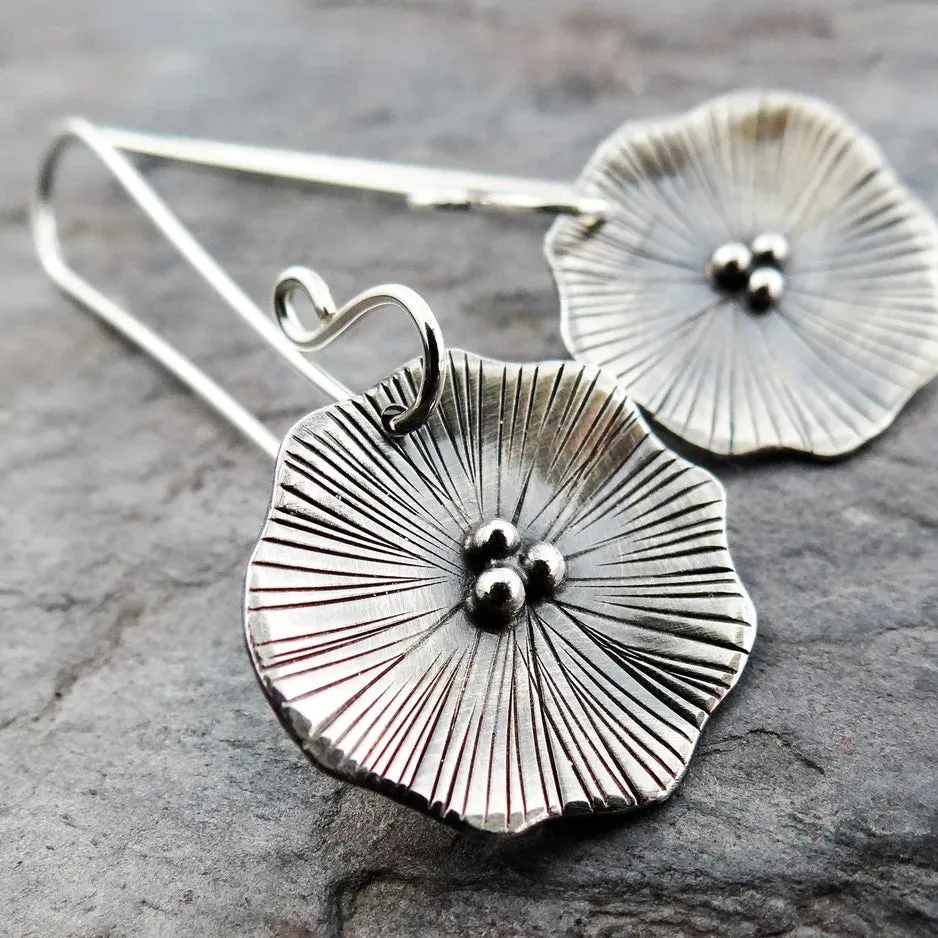 Wholesale Vintage Lotus Leaf Ethnic Alloy Earrings