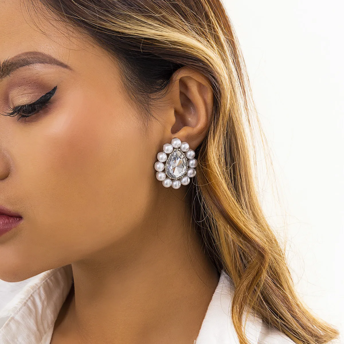 Wholesale Vintage Micro-paved Teardrop Shape Pearl Earrings