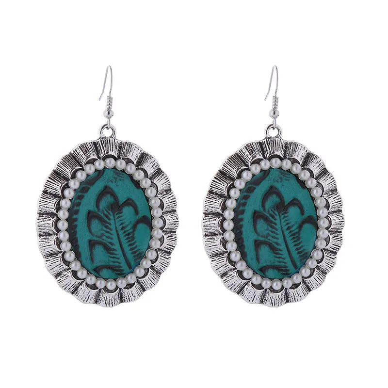 Wholesale Vintage Printed Leather Round Alloy Studded Pearl Earrings