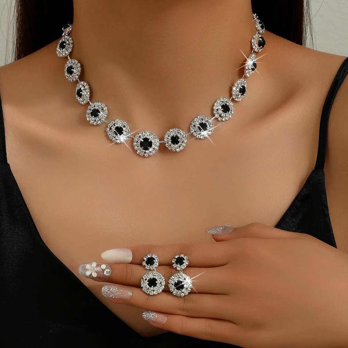 Wholesale Wedding Party Round Rhinestone Necklace Stud Earrings Jewelry Set