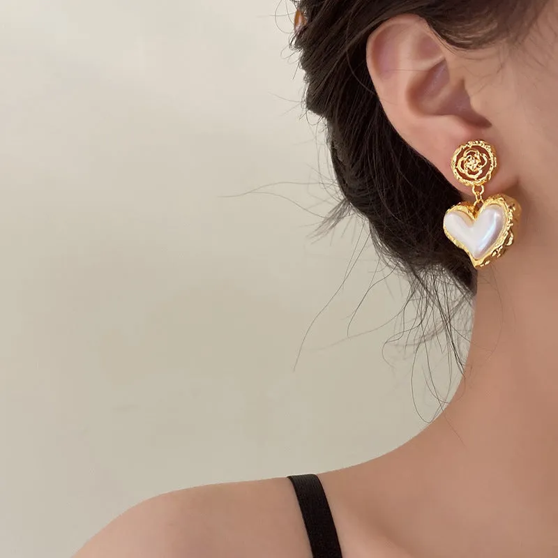 Wholesale Wrinkle Flower Pearl Love Alloy Earrings