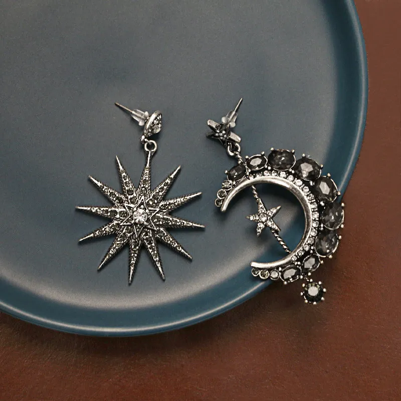Wholesale Zinc Alloy Star and Moon Asymmetric Earrings