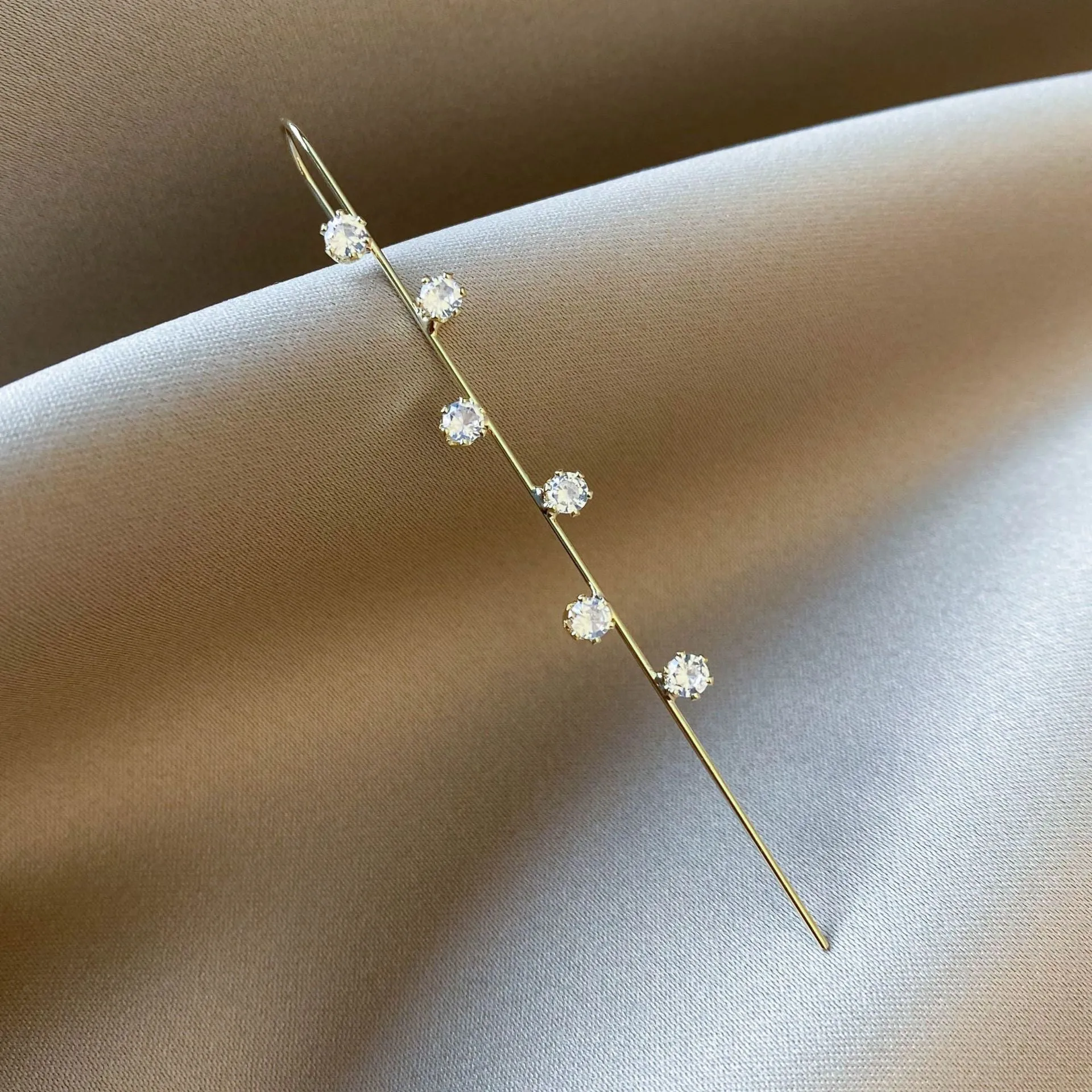 Wholesale Zircon diamond earrings ear hanging style personalized piercing ear needle