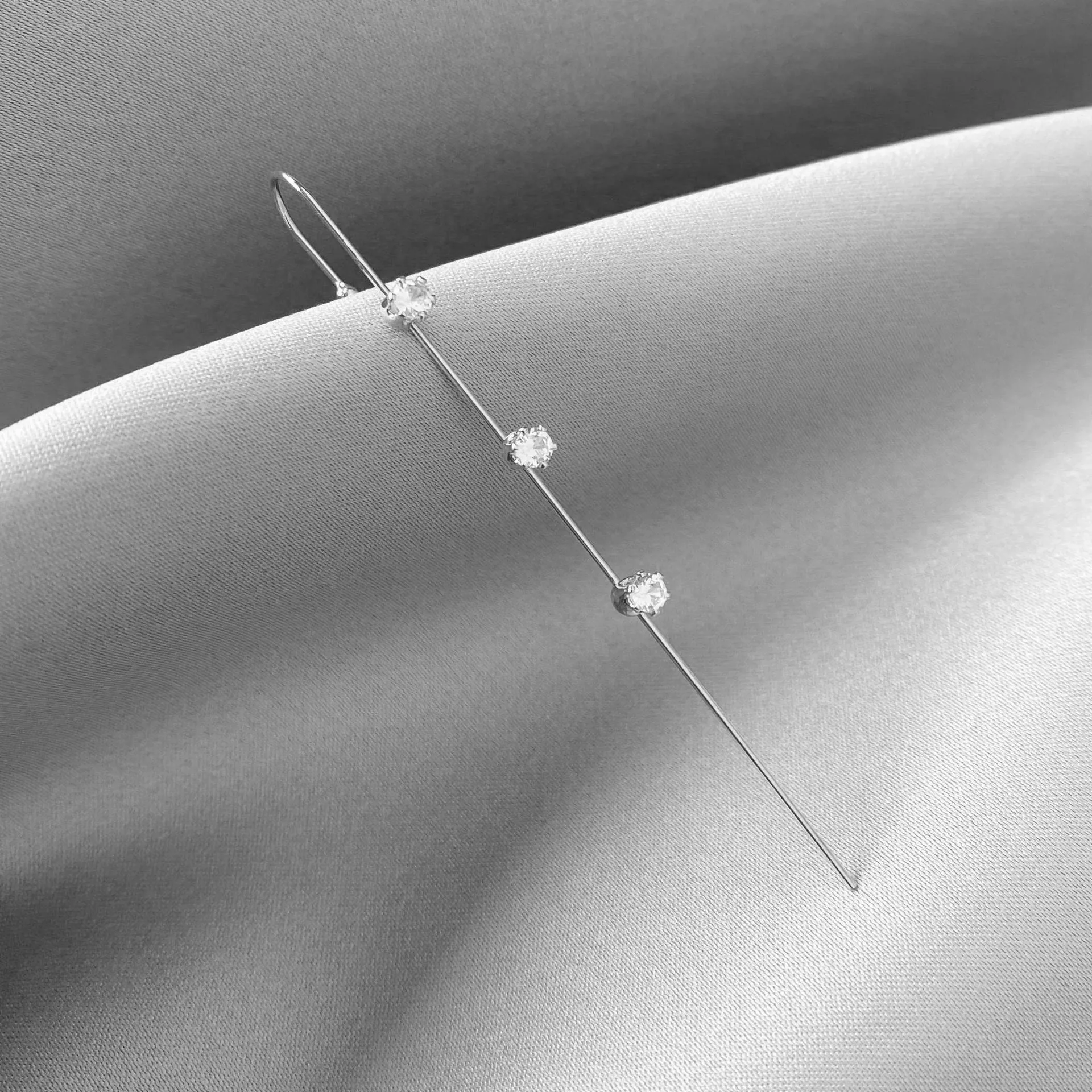 Wholesale Zircon diamond earrings ear hanging style personalized piercing ear needle