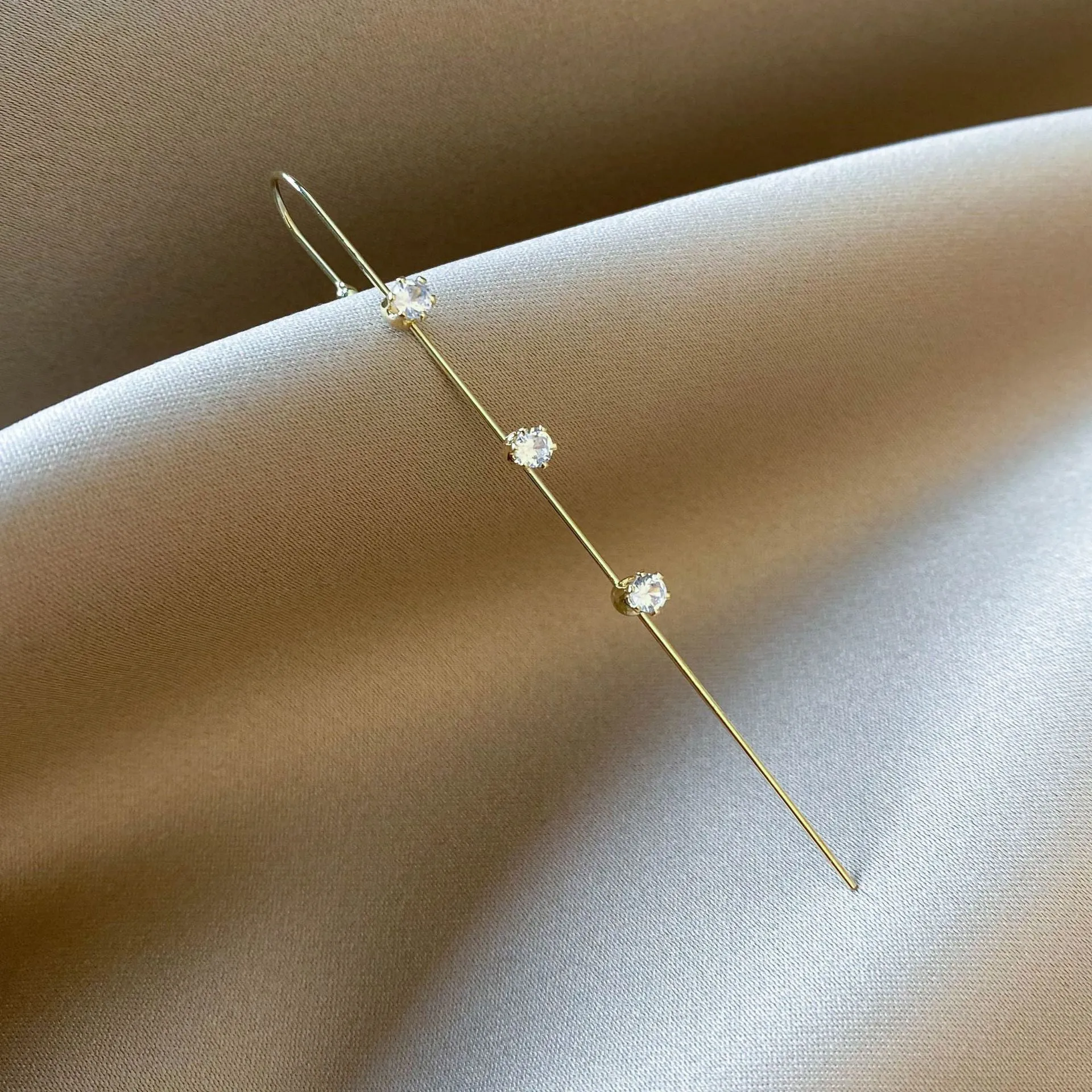 Wholesale Zircon diamond earrings ear hanging style personalized piercing ear needle