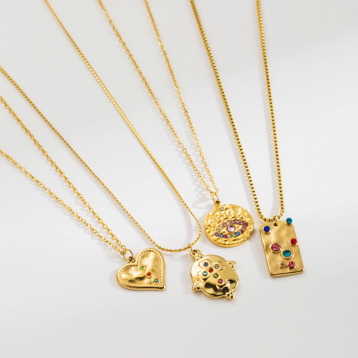Wholesale 18k Color-preserving Stainless Steel Diamond Heart Devil's Eye Necklace