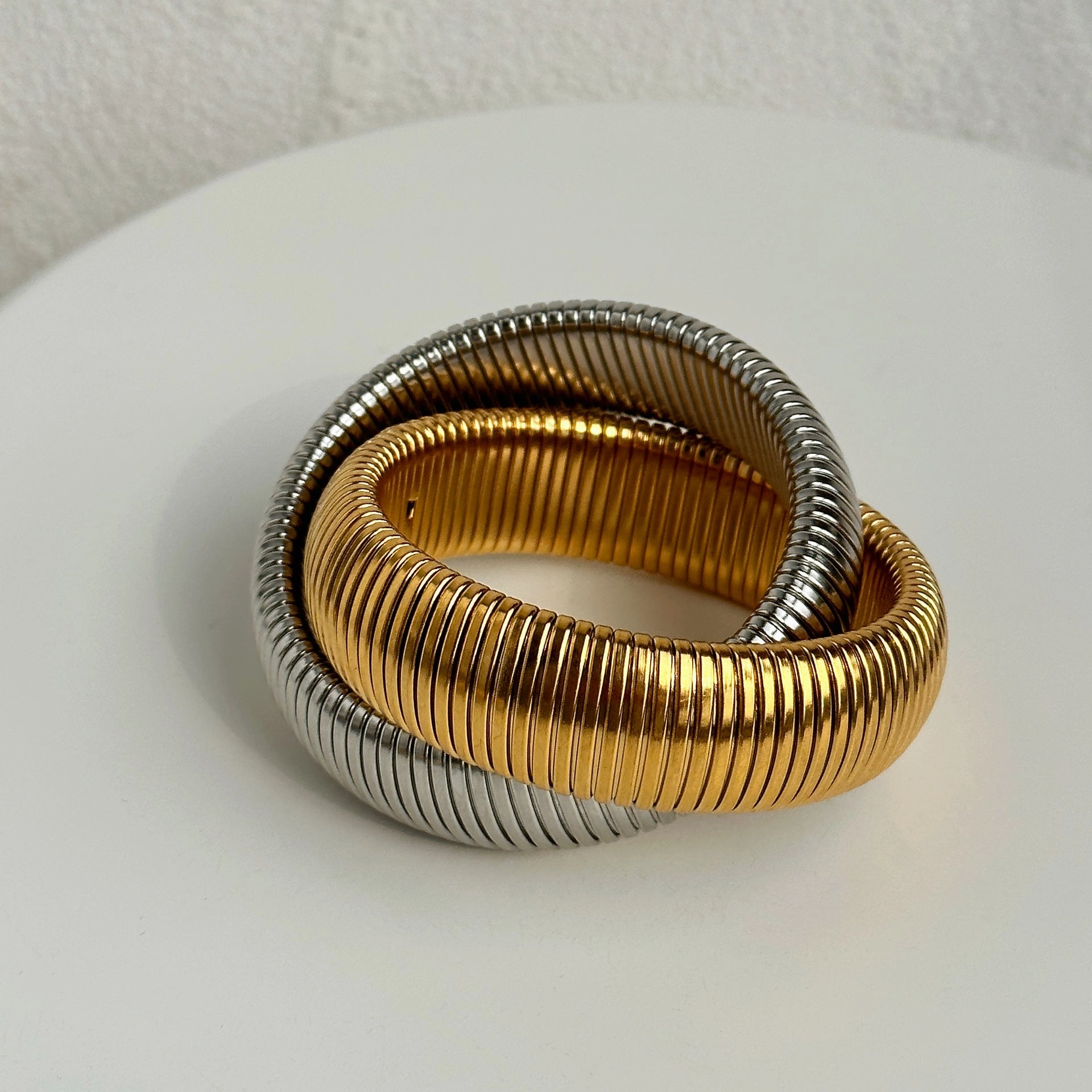 Wholesale 18k Real Gold Electroplated Titanium Steel Vintage Double Layer Elastic Bracelet