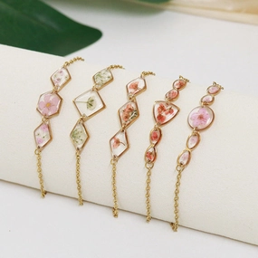 Wholesale 6PCS Gold Plated Dried Flower Transparent Resin Bracelet