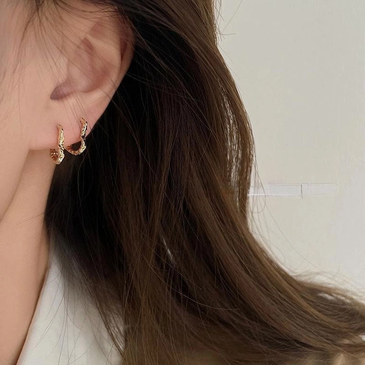 Wholesale 925 Sterling Silver Heart-shaped Earrings