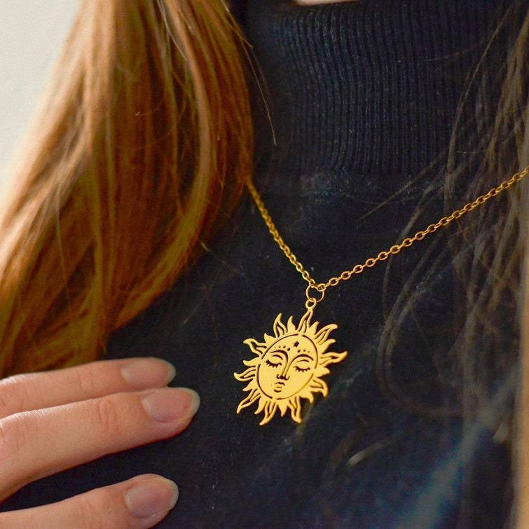 Wholesale Alloy Bohemian Gold Plated Sun Face Pendant Necklace