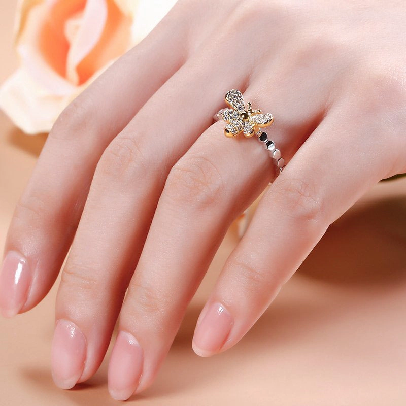 Wholesale Alloy Cute Bee Studded Diamond Ring