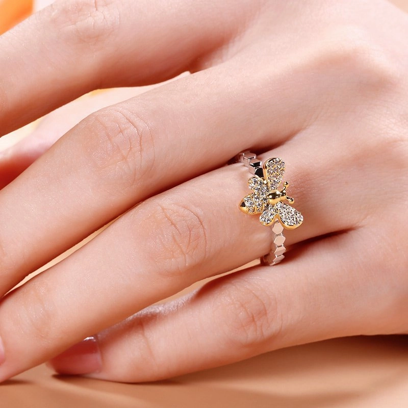 Wholesale Alloy Cute Bee Studded Diamond Ring