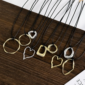 Wholesale Alloy Heart Irregular Ring