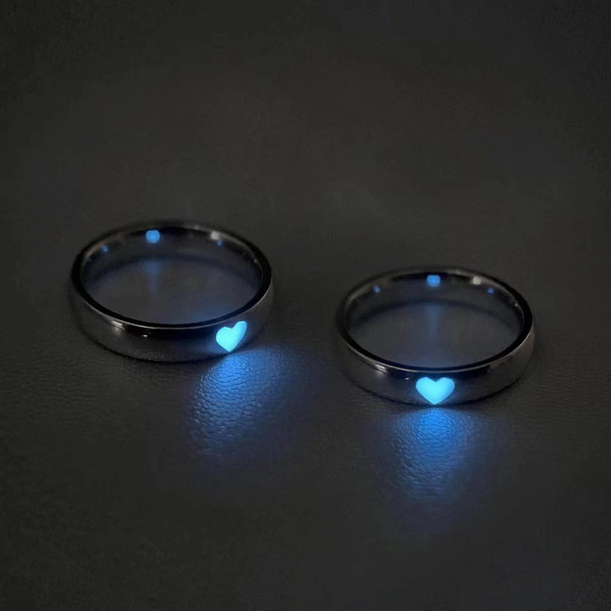 Wholesale Alloy Heart Luminous Live Mouth Adjustable Ring