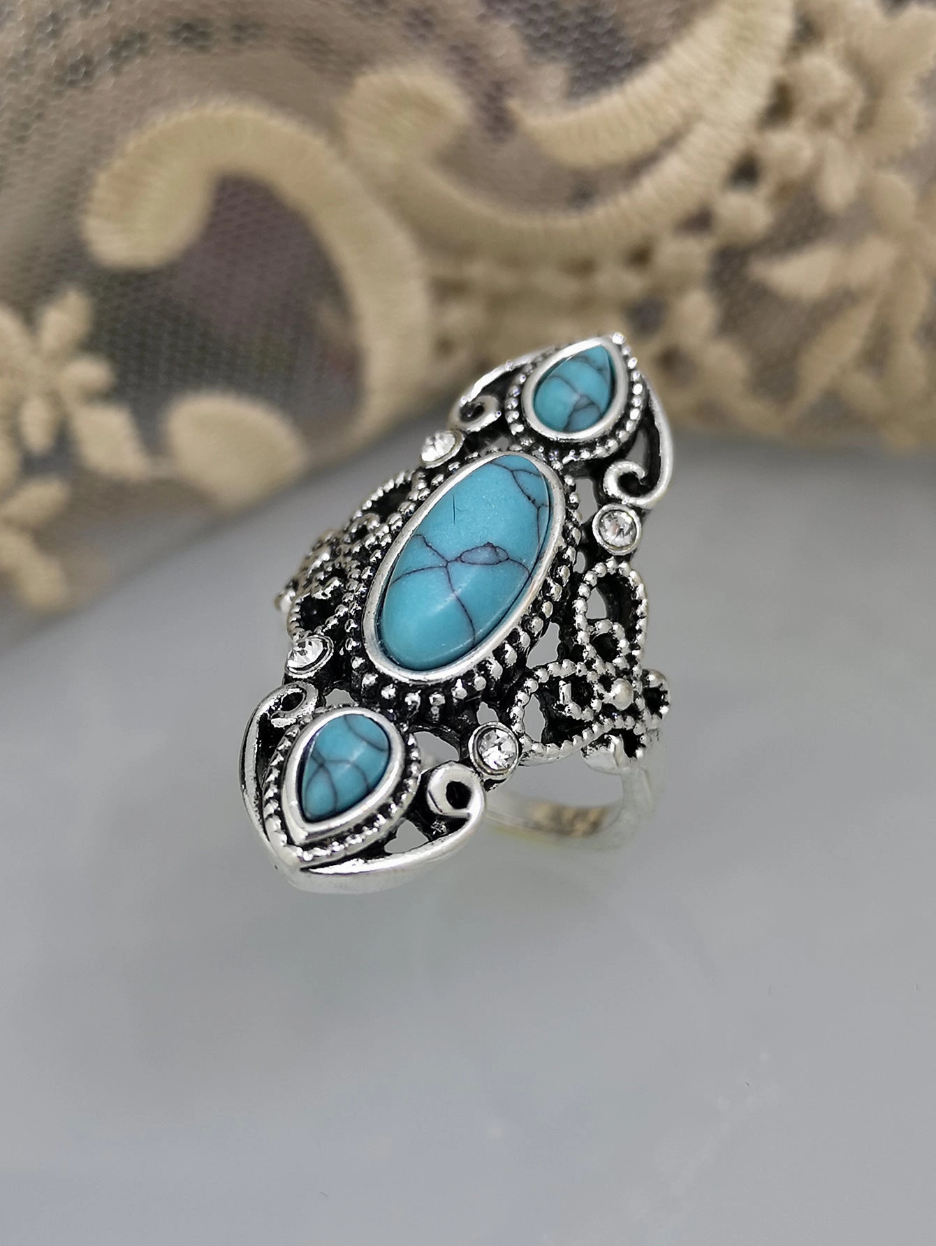 Wholesale Alloy Hollow Carved Lapis Lazuli Ring